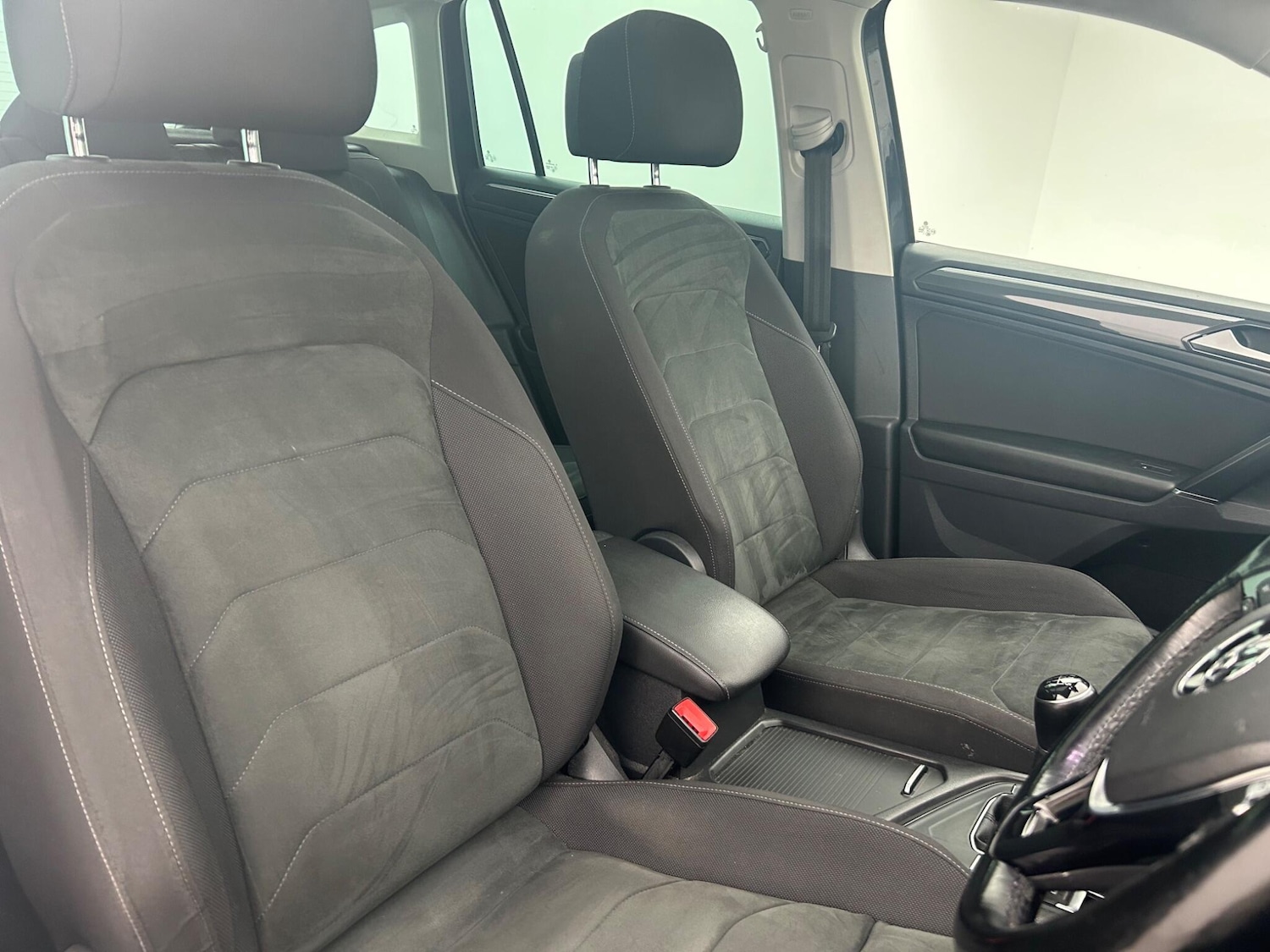 Used Volkswagen Tiguan 2017 for sale - 76762276: Photo 9