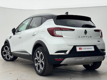 Used Renault Captur 2023 for sale - 77845397: Photo