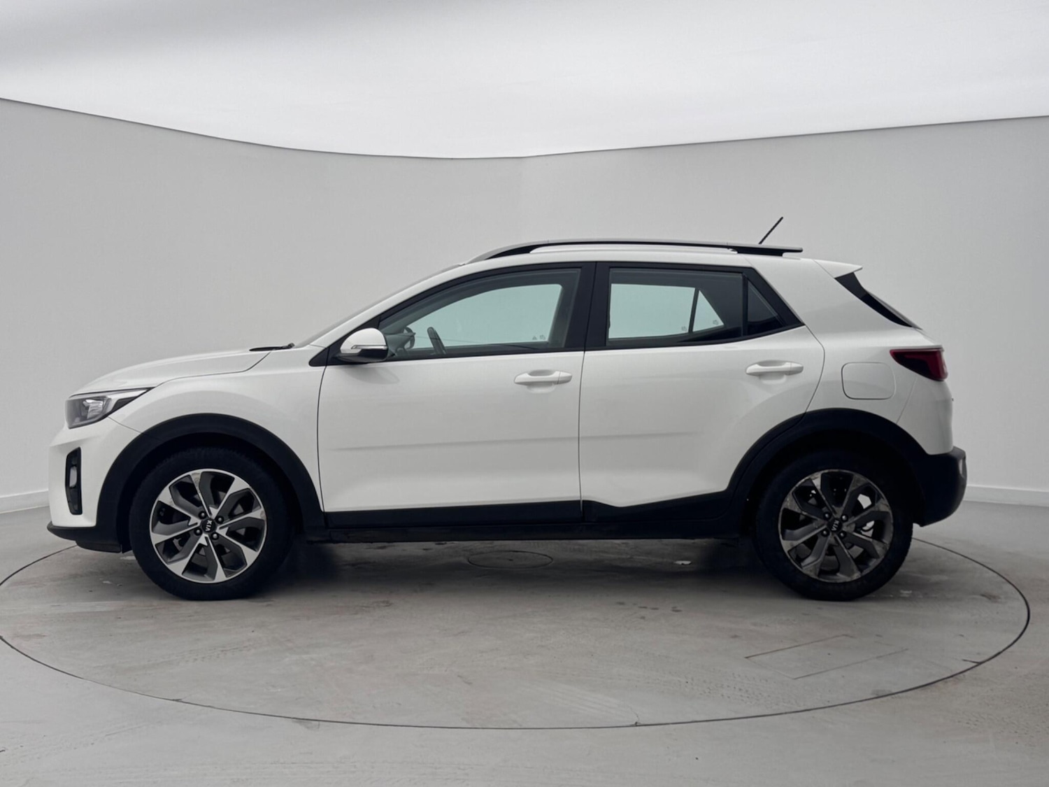 Used Kia Stonic 2018 for sale - 77179866: Photo 5