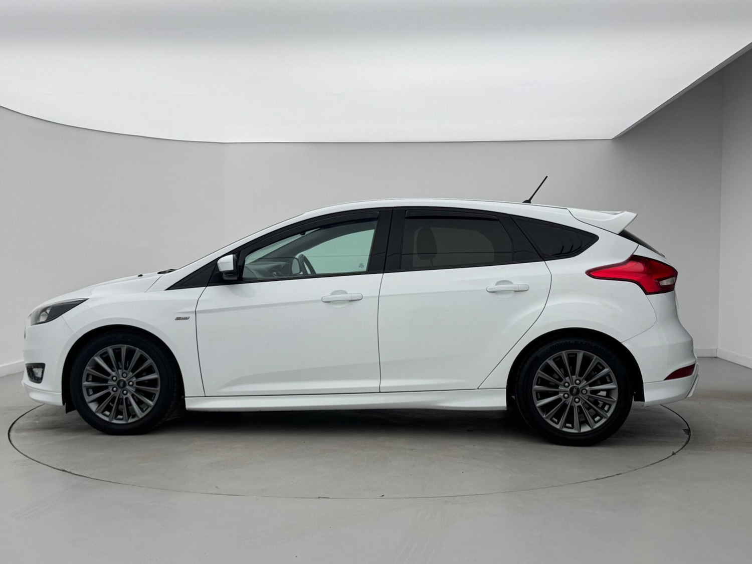 Used Ford Focus 2018 for sale - 78098587: Photo 4