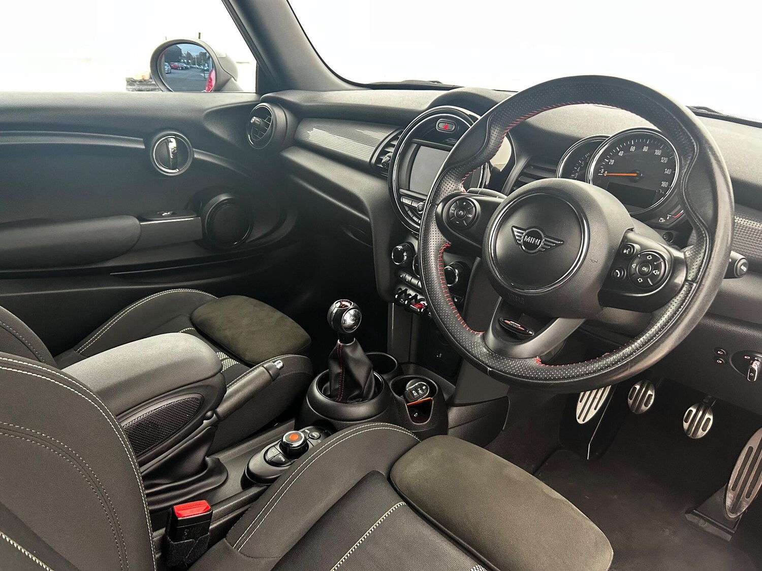 Used MINI Hatch 2019 for sale - 77995258: Photo 8