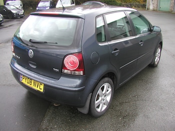 Used Volkswagen Polo 2008 for sale - 76452459: Photo