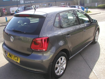 Used Volkswagen Polo 2011 for sale - 77744401: Photo
