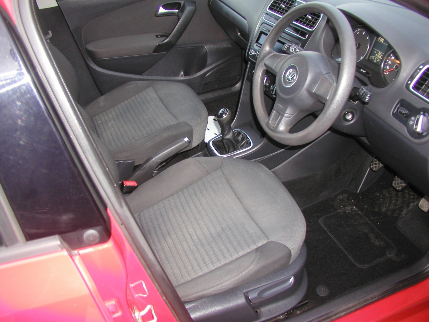 Used Volkswagen Polo 2014 for sale - 77298633: Photo 3