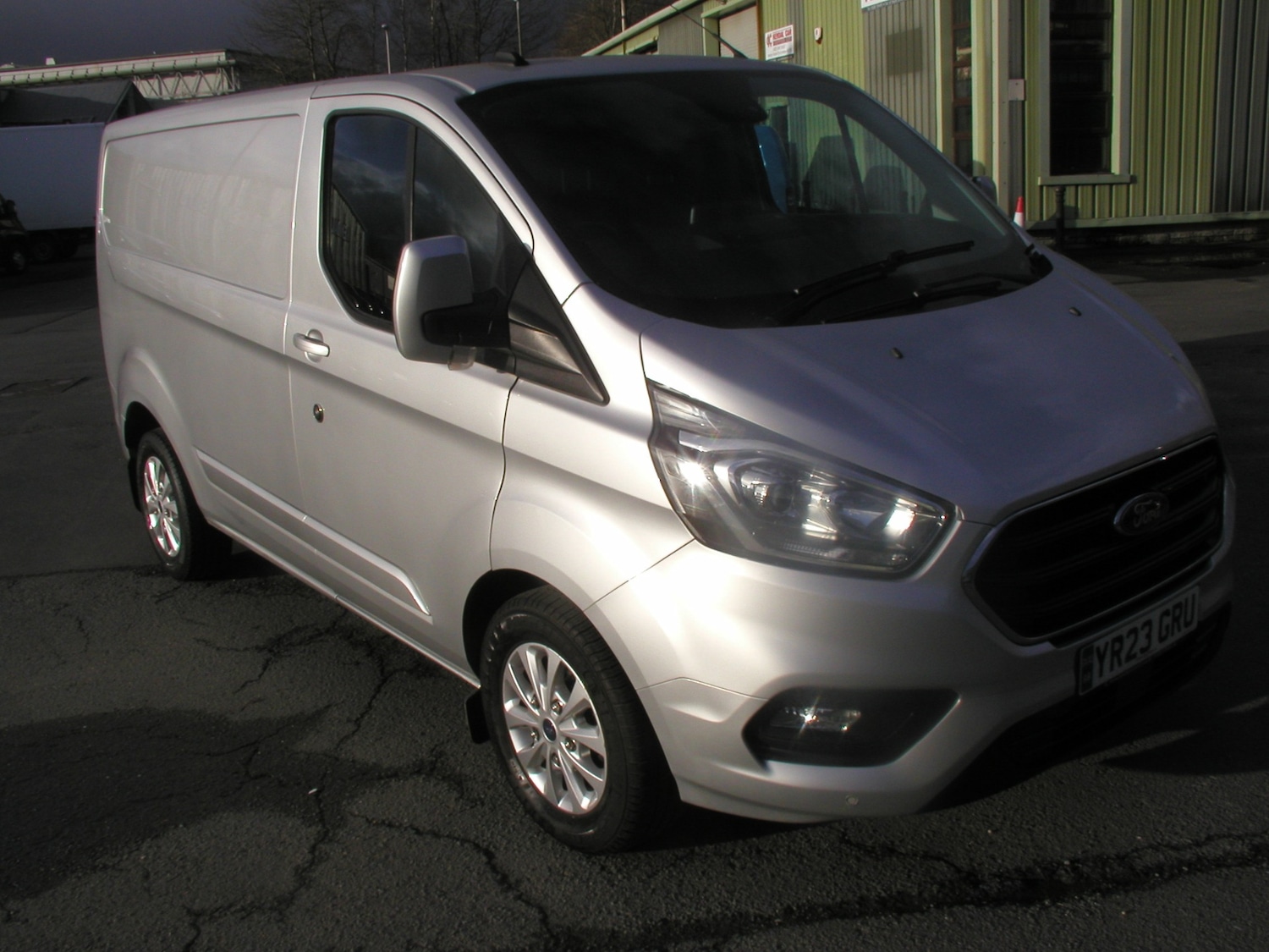 Used Ford Transit Custom 2023 for sale - 77864925: Photo 2