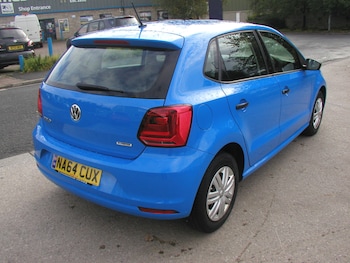 Used Volkswagen Polo 2015 for sale - 76130458: Photo 3