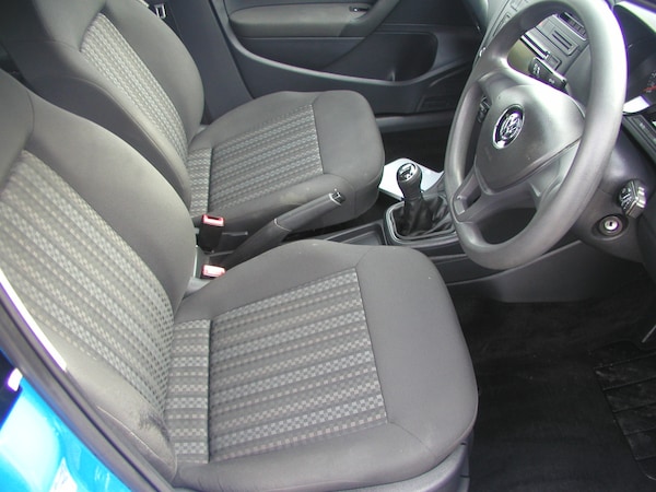 Used Volkswagen Polo 2015 for sale - 76130458: Photo 7