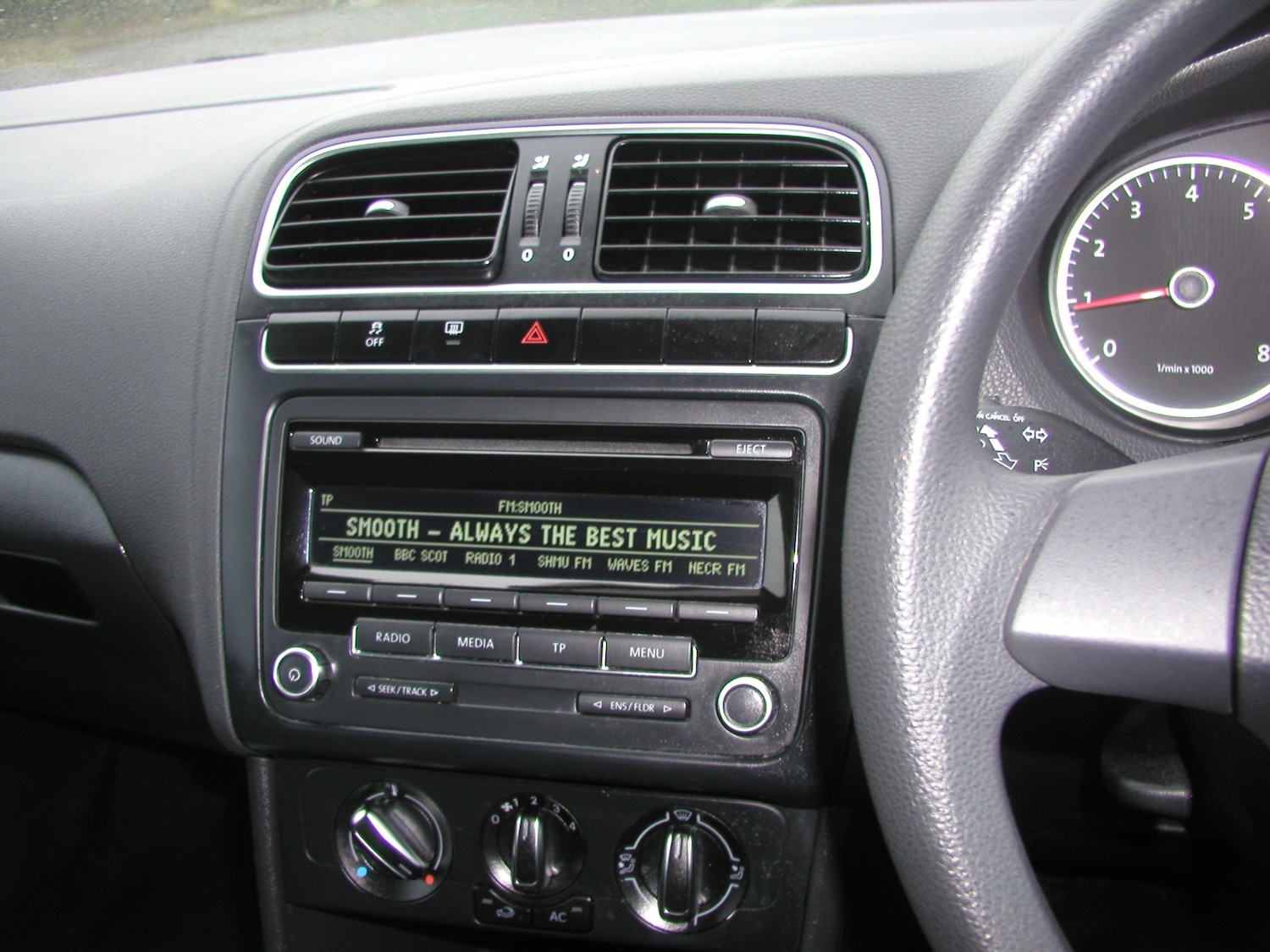 Used Volkswagen Polo 2013 for sale - 76662837: Photo 8