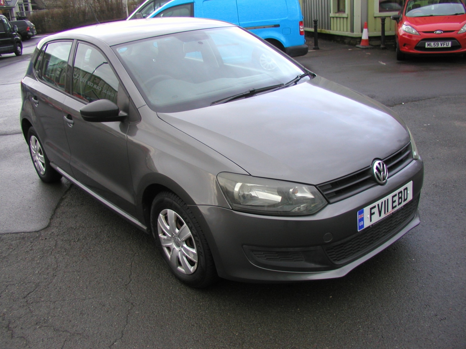 Used Volkswagen Polo 2011 for sale - 77149725: Photo 2