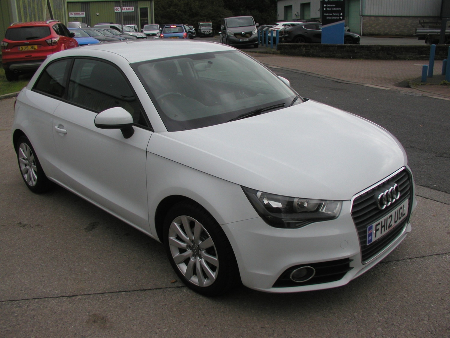 Used Audi A1 2012 for sale - 76131098: Photo 2