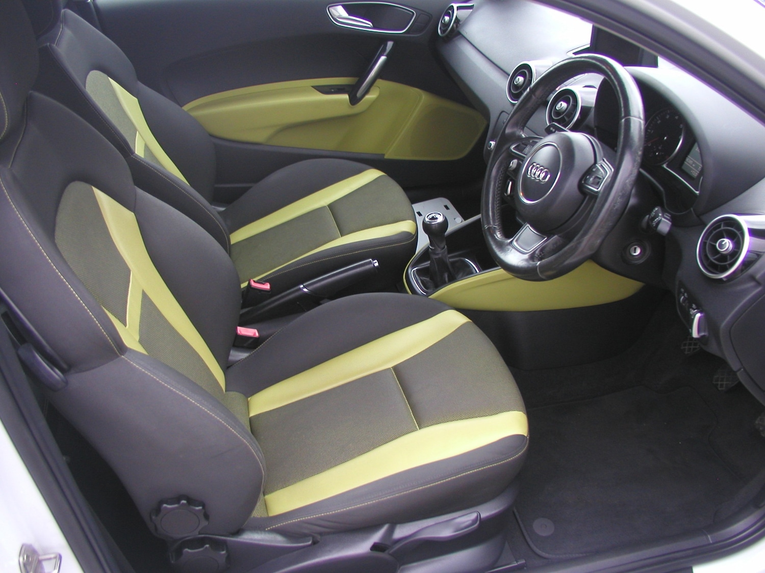 Used Audi A1 2012 for sale - 76131098: Photo 7