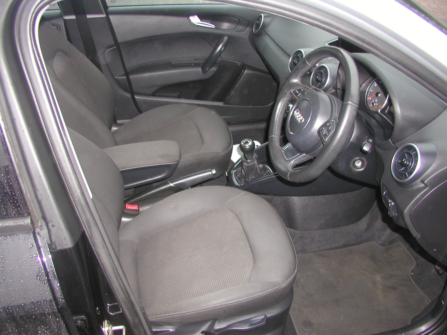 Used Audi A1 2014 for sale - 76430637: Photo 5