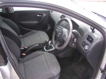 Used Volkswagen Polo 2014 for sale - 74872900: Photo