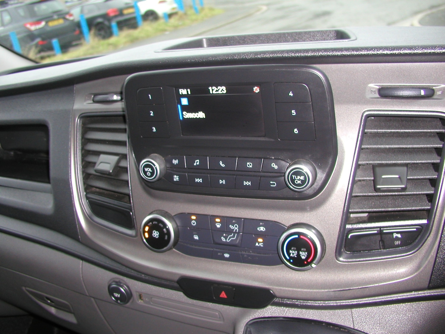 Used Ford Transit Custom 2019 for sale - 77298459: Photo 2