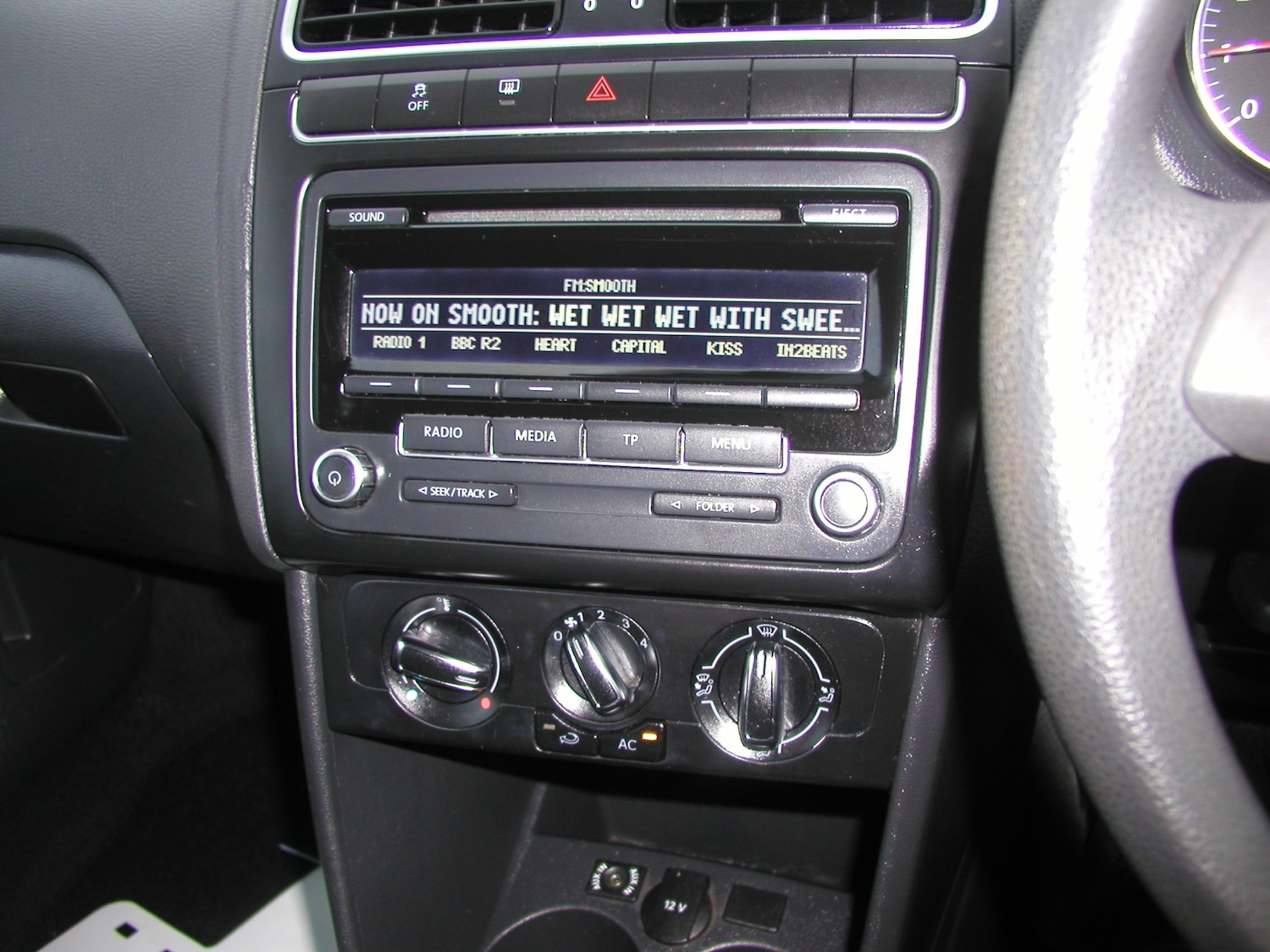 Used Volkswagen Polo 2011 for sale - 77340305: Photo 6