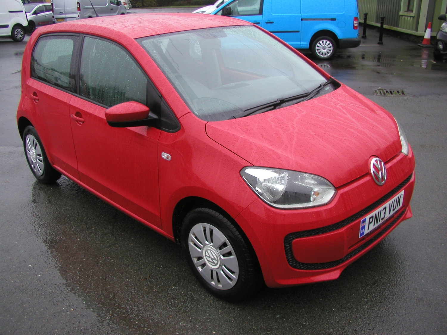 Used Volkswagen up! 2013 for sale - 76430634: Photo 2