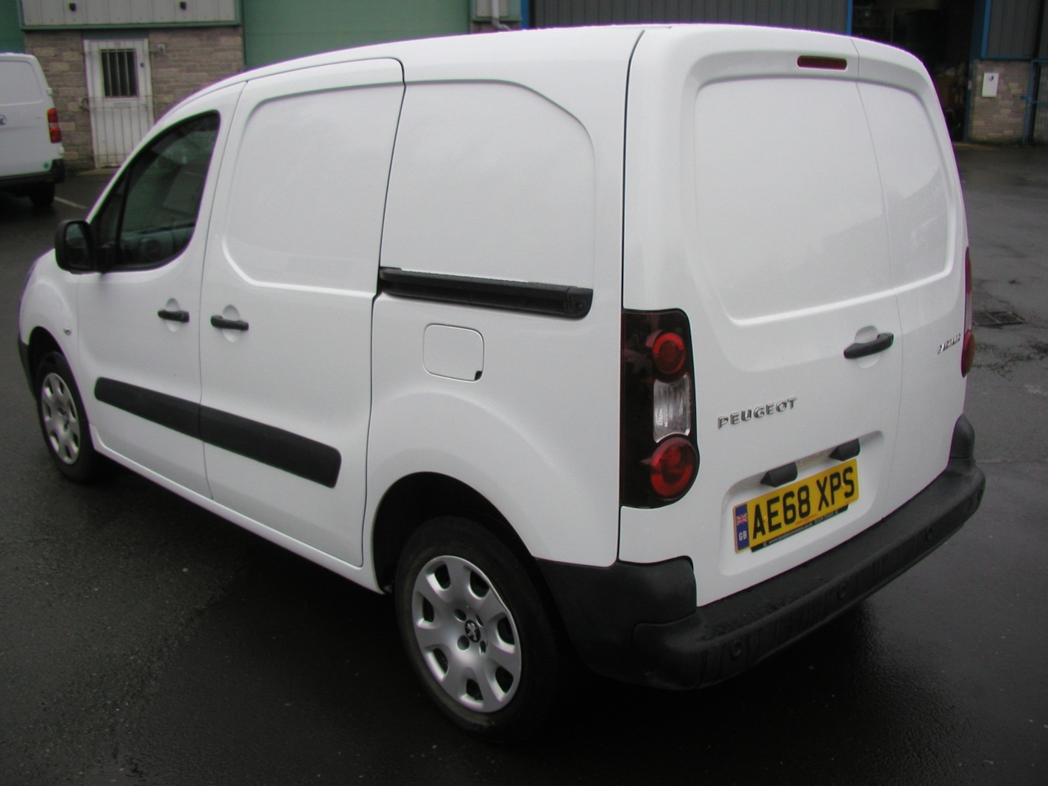 Used Peugeot Partner 2018 for sale - 76807802: Photo 3