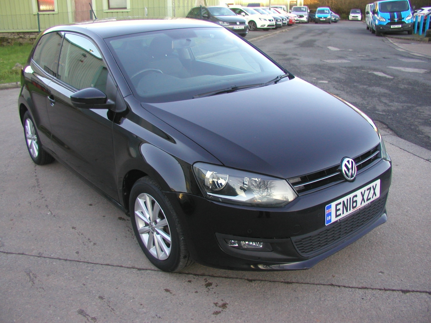 Used Volkswagen Polo 2016 for sale - 76627104: Photo 2