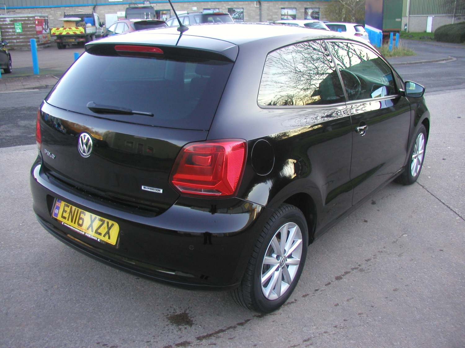 Used Volkswagen Polo 2016 for sale - 76627104: Photo 4
