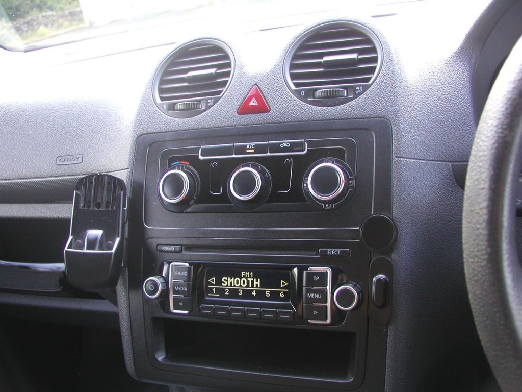 Used Volkswagen Caddy 2015 for sale - 76662597: Photo 5