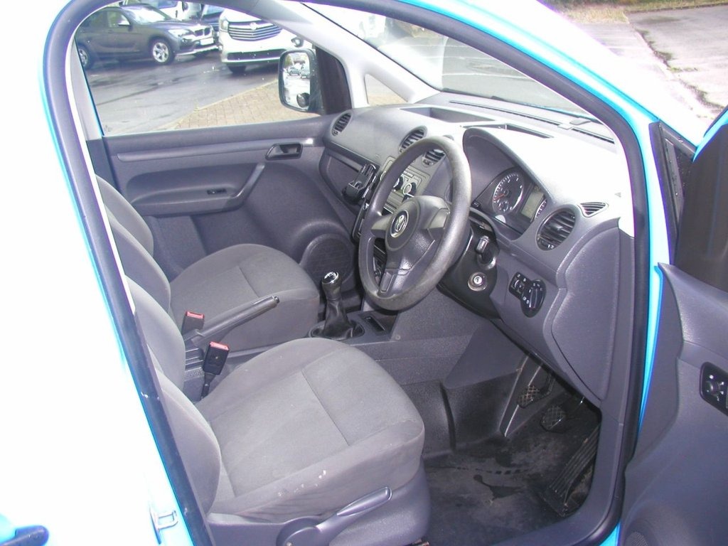 Used Volkswagen Caddy 2015 for sale - 76662597: Photo 6