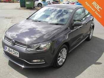Used Volkswagen Polo 2014 for sale - 79057669: Photo