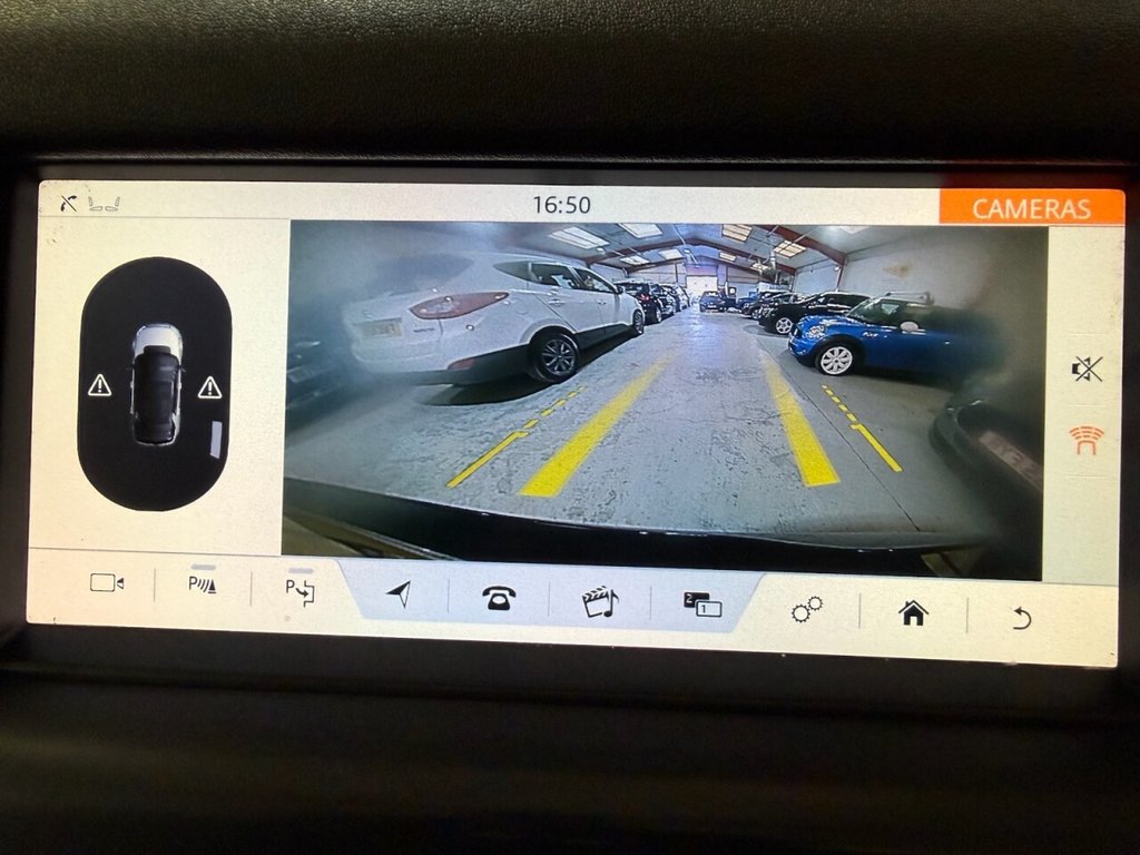 Used Land Rover Discovery Sport 2018 for sale - 78134518: Photo 17