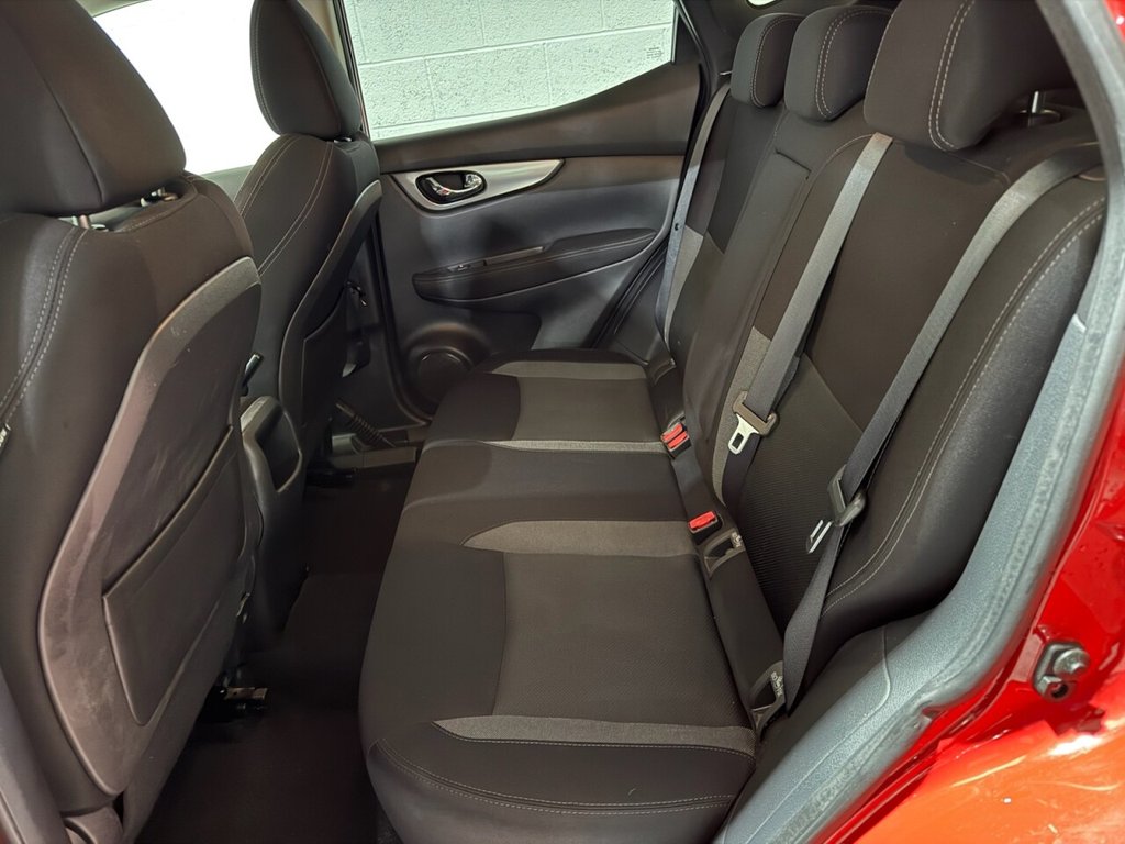 Used Nissan Qashqai 2017 for sale - 76934709: Photo 33