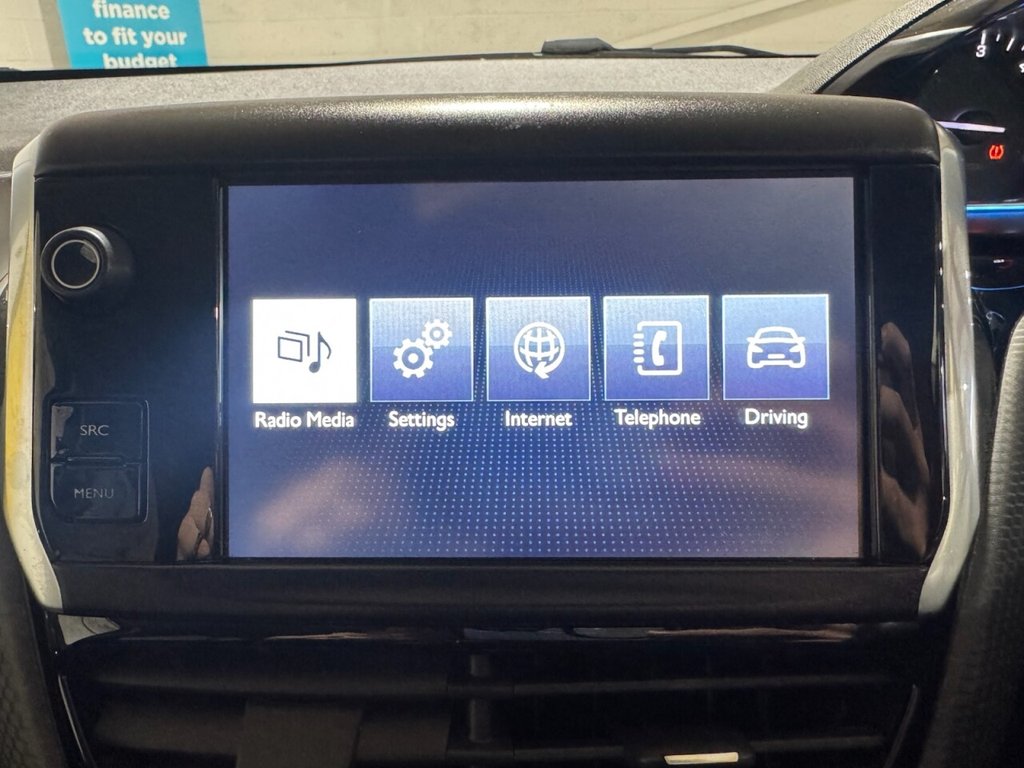 Used Peugeot 2008 2015 for sale - 76279774: Photo 11