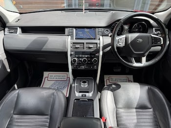 Used Land Rover Discovery Sport 2016 for sale - 78819396: Photo