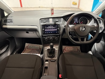 Used Volkswagen Golf 2017 for sale - 78474688: Photo