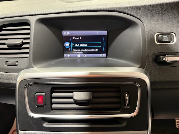 Used Volvo V60 2012 for sale - 75653856: Photo 10
