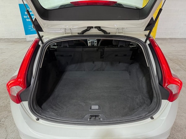 Used Volvo V60 2012 for sale - 75653856: Photo 31