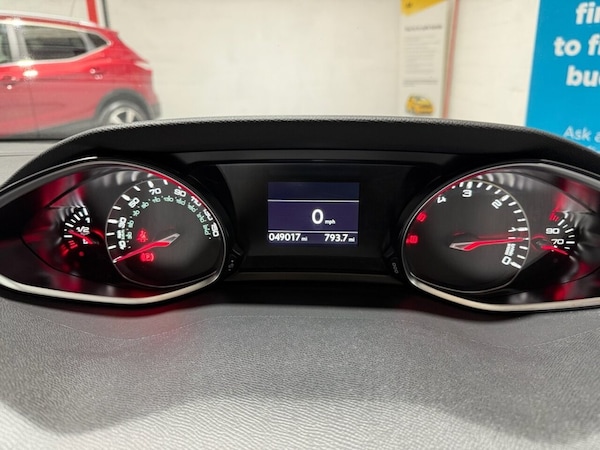 Used Peugeot 308 2016 for sale - 76291539: Photo 10