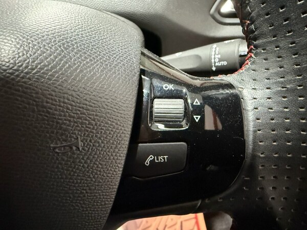 Used Peugeot 308 2016 for sale - 76291539: Photo 22