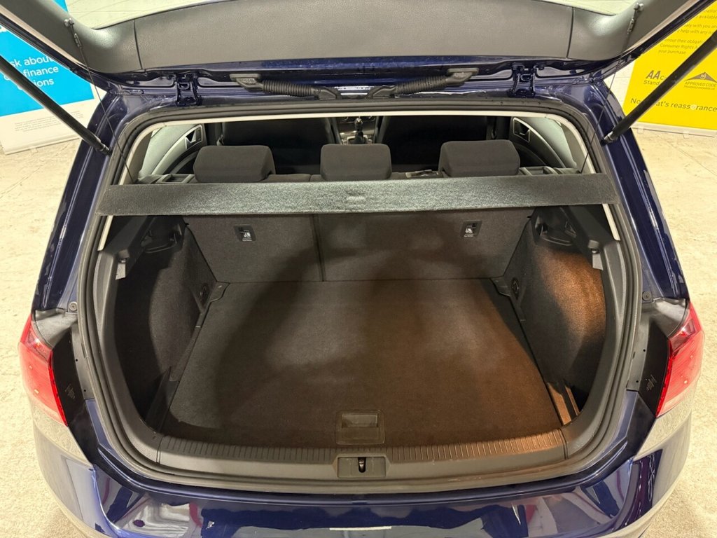 Used Volkswagen Golf 2017 for sale - 77394403: Photo 22