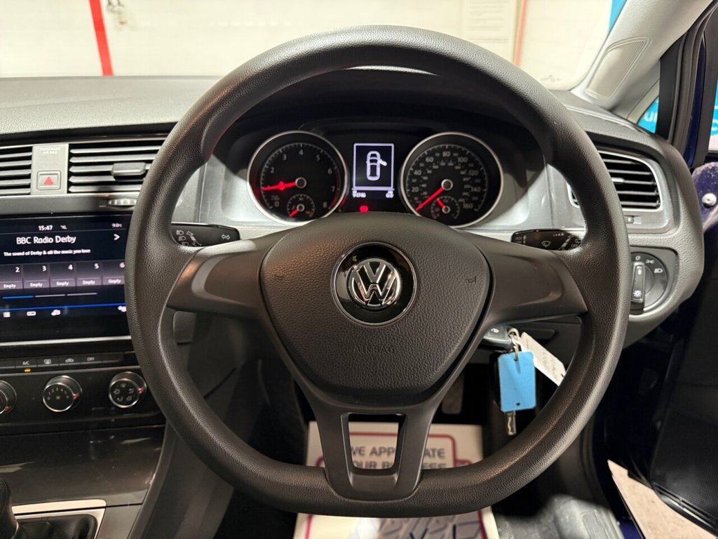 Used Volkswagen Golf 2017 for sale - 77394403: Photo 9