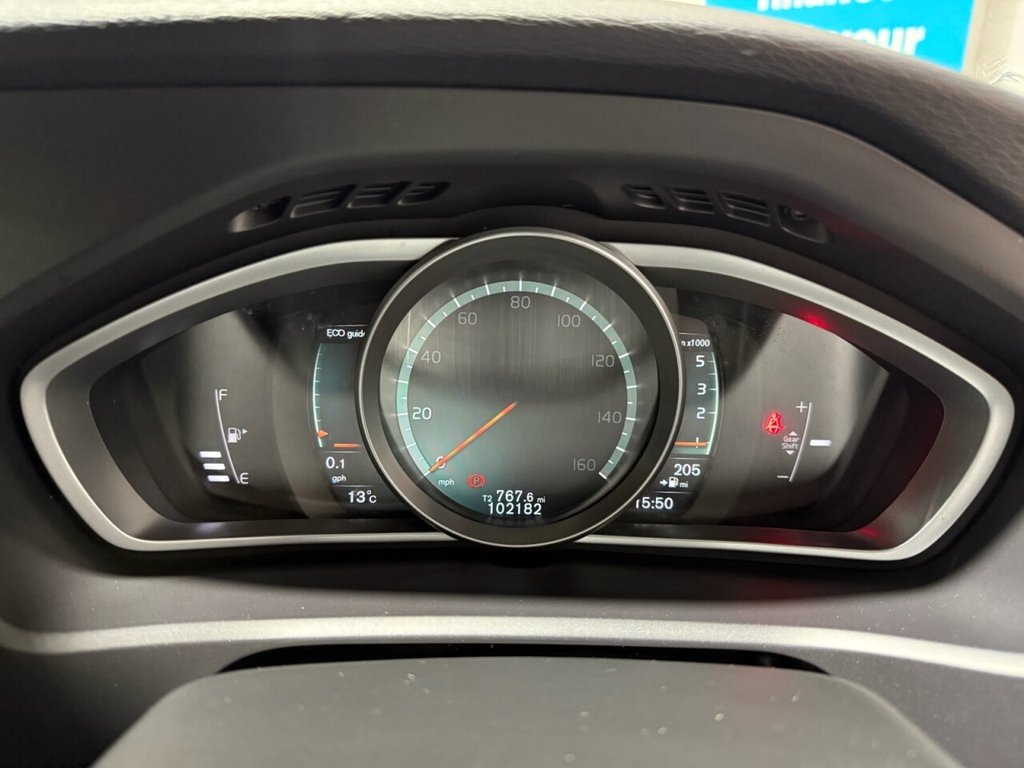 Used Volvo V40 2018 for sale - 76356842: Photo 10