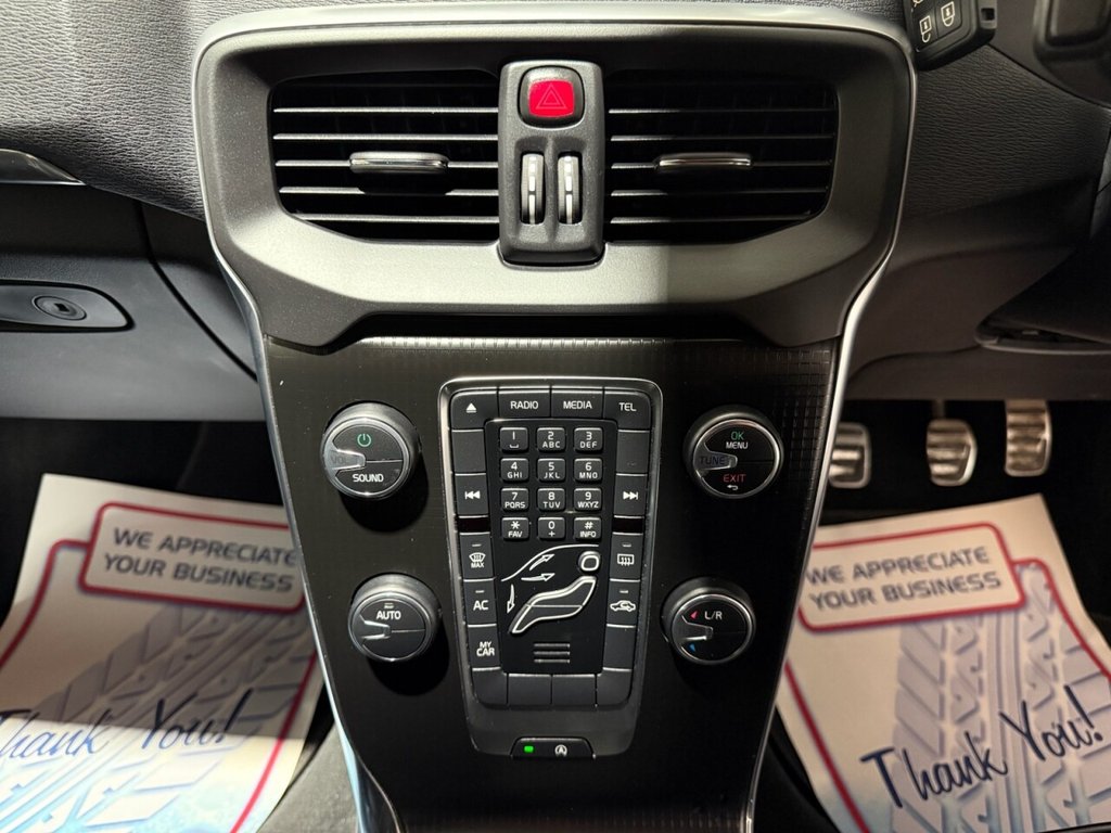 Used Volvo V40 2018 for sale - 76356842: Photo 15