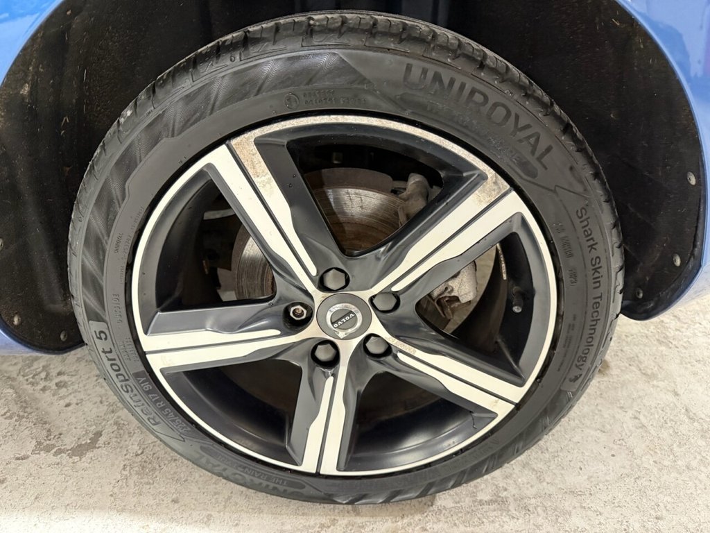 Used Volvo V40 2018 for sale - 76356842: Photo 29