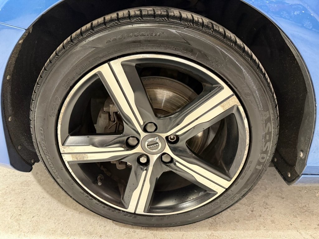 Used Volvo V40 2018 for sale - 76356842: Photo 30