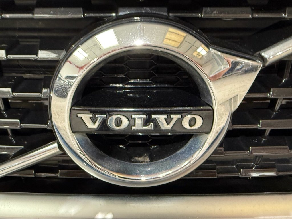 Used Volvo V40 2018 for sale - 76356842: Photo 35