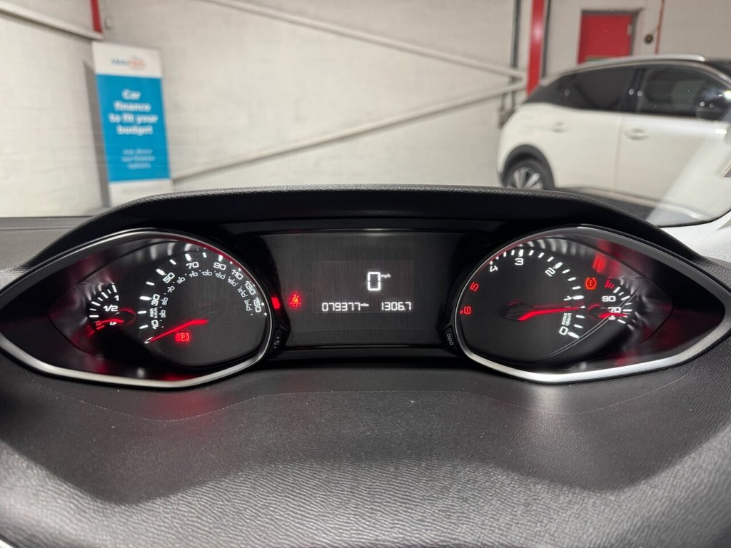 Used Peugeot 308 2015 for sale - 76867387: Photo 13