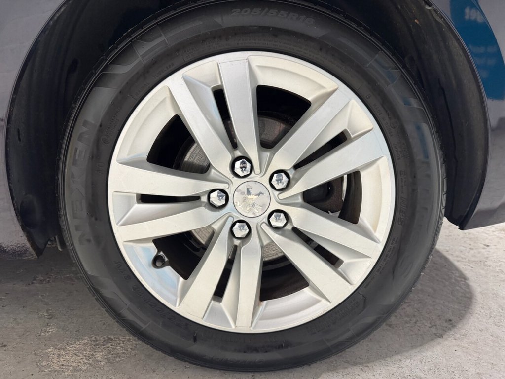 Used Peugeot 308 2015 for sale - 76867387: Photo 20