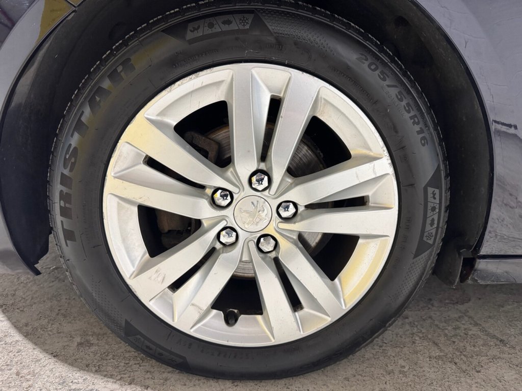 Used Peugeot 308 2015 for sale - 76867387: Photo 31