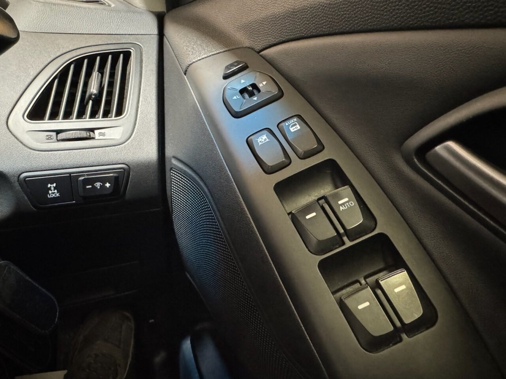 Used Hyundai Ix35 2015 for sale - 78082770: Photo 19