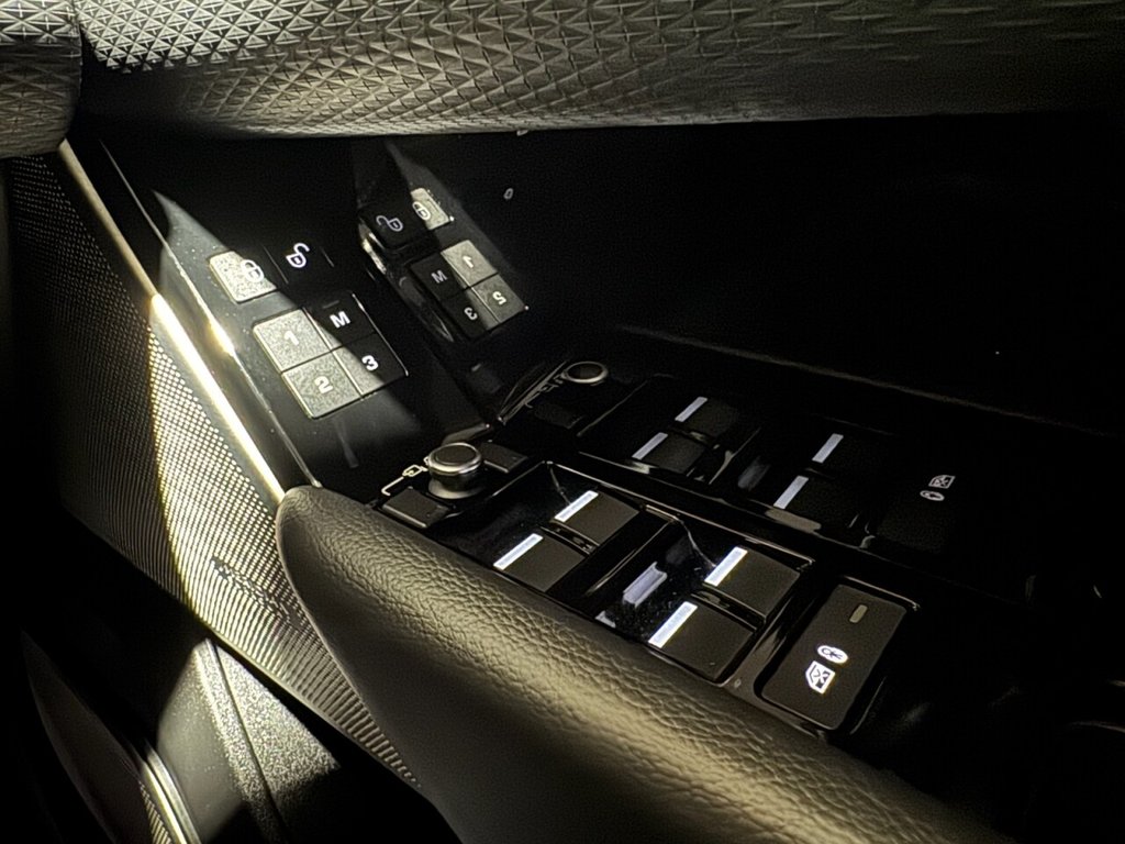 Used Land Rover Range Rover Velar 2017 for sale - 76632251: Photo 25