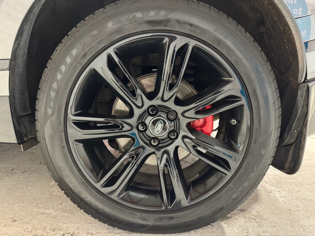 Used Land Rover Range Rover Velar 2017 for sale - 76632251: Photo 37