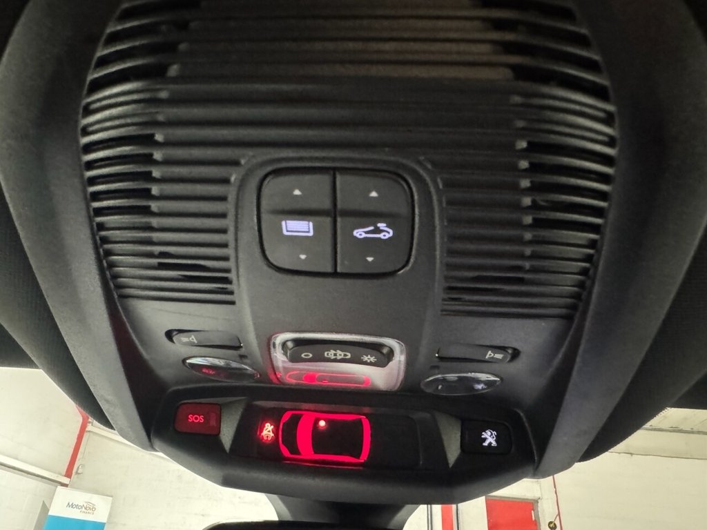 Used Peugeot 3008 2018 for sale - 76724241: Photo 26