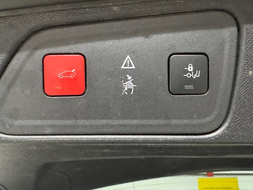 Used Peugeot 3008 2018 for sale - 76724241: Photo 27